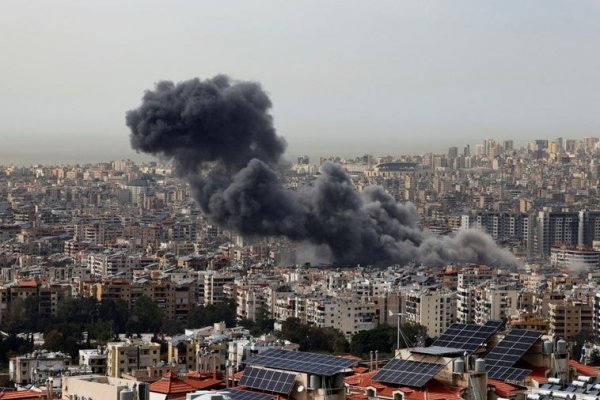 Israel lanza una ofensiva sobre Beirut, el primer ataque desde el alto el fuego de noviembre