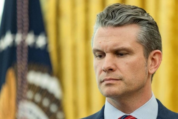 'Signalgate', hachazo, tatuajes… Diez episodios que definen a Pete Hegseth, el cuestionado jefe del Pentágono