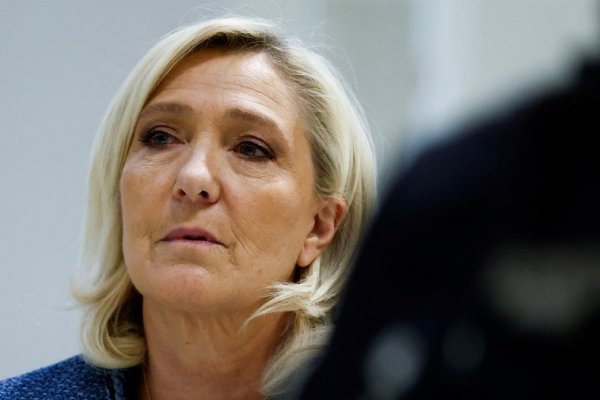 Marine Le Pen, condenada por desviar fondos europeos