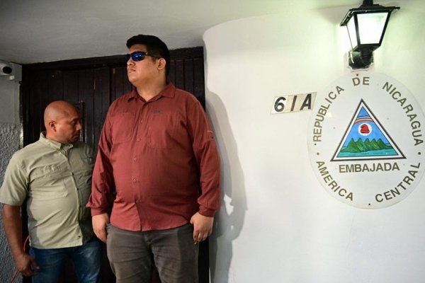 La copresidenta de Nicaragua frena la llegada del expresidente Martinelli por una alerta de la Interpol