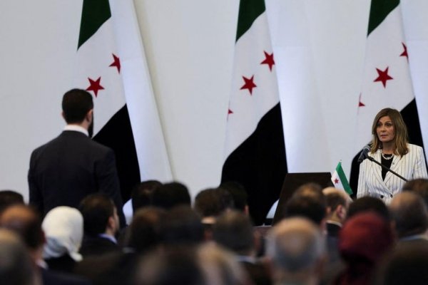 Una mujer cristiana, en el primer gobierno en Siria del exyihadista Al Sharaa