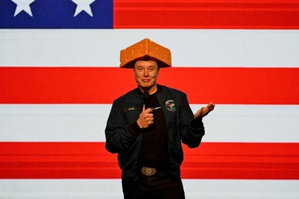 Trump dice a su círculo cercano que Musk abandonará su puesto en las próximas semanas, según 'Politico'