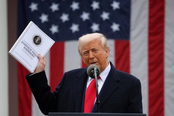 El 200% al vino español, el petróleo ruso... los grandes aranceles olvidados de Trump por el momento
