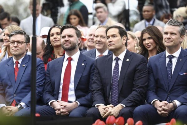 Vance pide paciencia a los americanos tras los aranceles: «Necesitábamos un gran cambio»