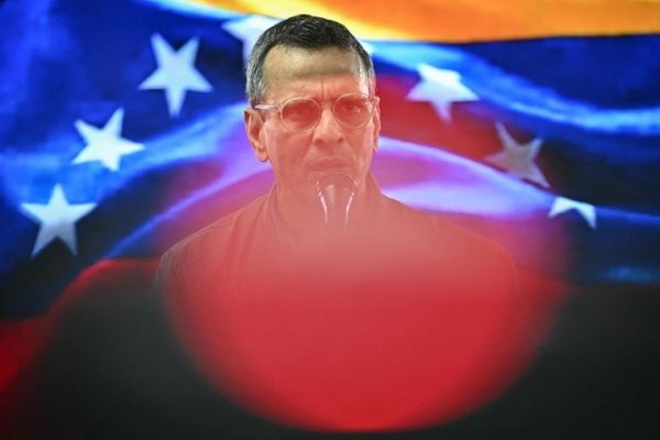 La oposición venezolana se fragmenta mientras la coalición liderada por María Corina Machado insiste en boicotear las próximas elecciones