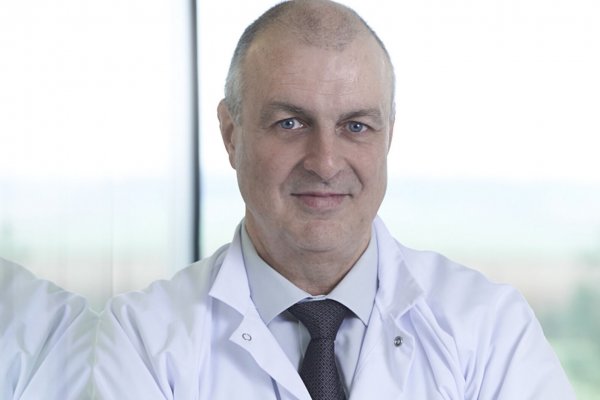José Ginestar, farmacéutico: 