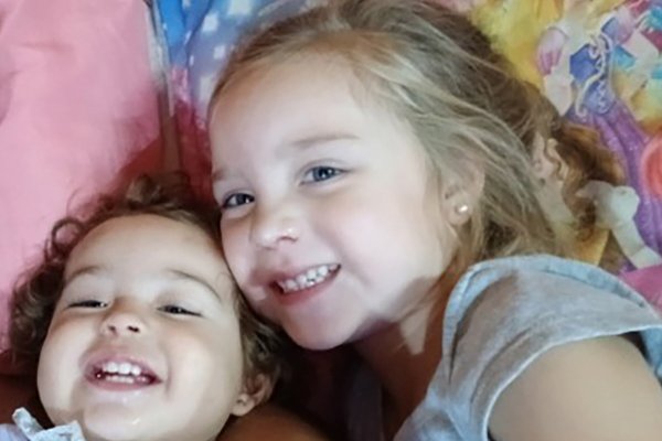 DOLOR! A un mes del trágico temporal encontraron el cuerpo de una de las hermanas Hecker