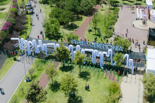 Dos muertos tras derrumbarse una estructura en un festival de música en Ciudad de México