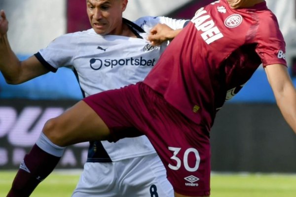 En un partido lleno de polémicas, empataron Lanús e Independiente