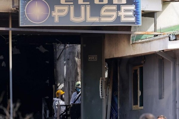Aumentan a 61 los muertos por el incendio en una discoteca en Macedonia del Norte