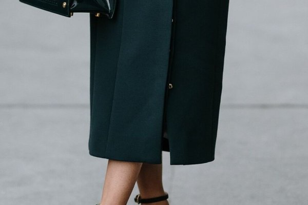 Dónde comprar las sandalias tendencia que tienen las mujeres más elegantes