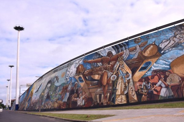 TERMINADO! Presentan el Mural de la Correntinidad en el puente Chaco - Corrientes