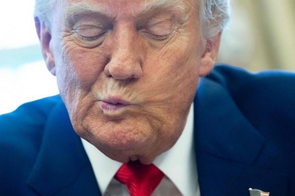 Así claudicó Trump: la retirada a la que se resistió hasta el final