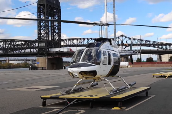 El helicóptero del accidente en Nueva York aparece en un vídeo promocional de la compañía