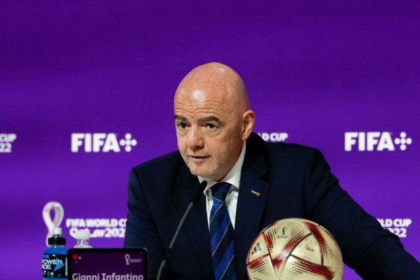 Infantino: Estoy consternado por los incidentes entre Colo Colo y Fortaleza