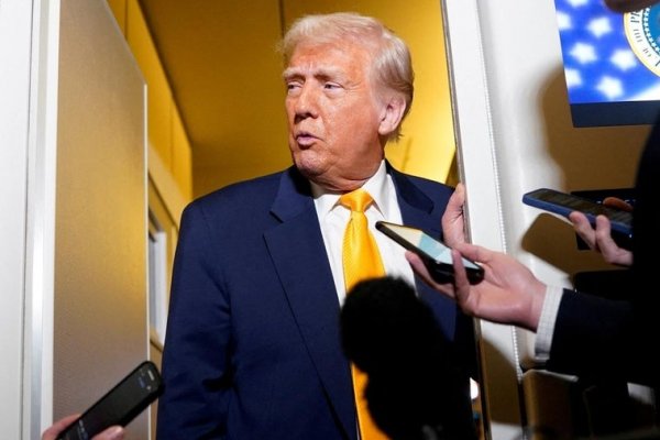 Acusan a un adolescente de matar a sus padres para conseguir dinero para asesinar a Trump