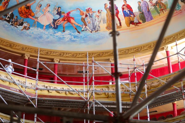 TEATRO VERA! El Gobierno de Corrientes exhibe la restauración de otra obra emblemática