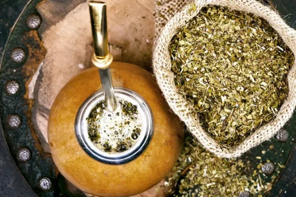 OTRA MÁS! Javier Milei profundiza la pelea entre Corrientes y Misiones por la yerba mate