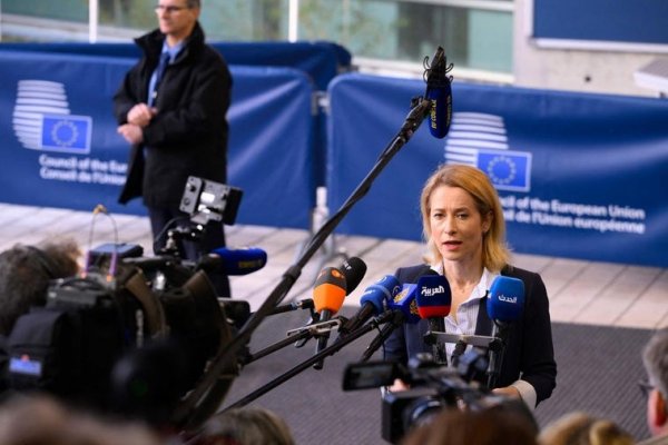 La UE reclama elevar la presión sobre Moscú tras los «crímenes de guerra» rusos en Sumi