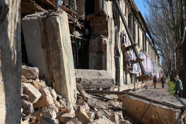 Al menos ocho heridos tras un ataque de drones rusos contra edificios civiles en Odesa