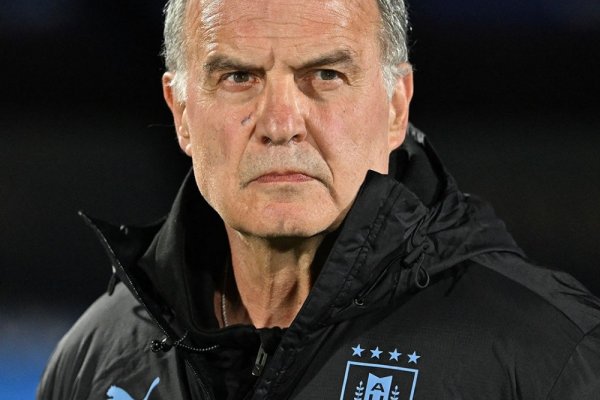 Carlos Nicola: 