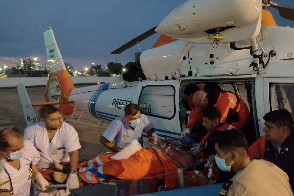 GUARDIANES DEL AGUA! Prefectura aeroevacuó a un tripulante de buque