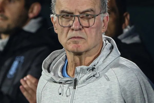Un ídolo de la Selección de Uruguay bancó a Bielsa: 