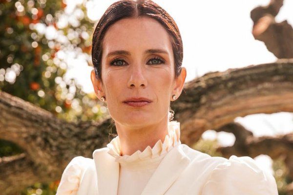La novia sevillana que se casó con el vestido de novia de su madre y un chaleco de terciopelo