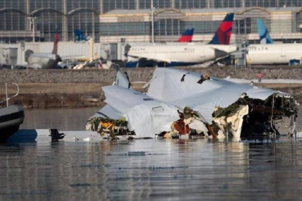 Nuevo accidente aéreo en EEUU: Siete muertos tras estrellarse dos avionetas en Illinois y Nebraska