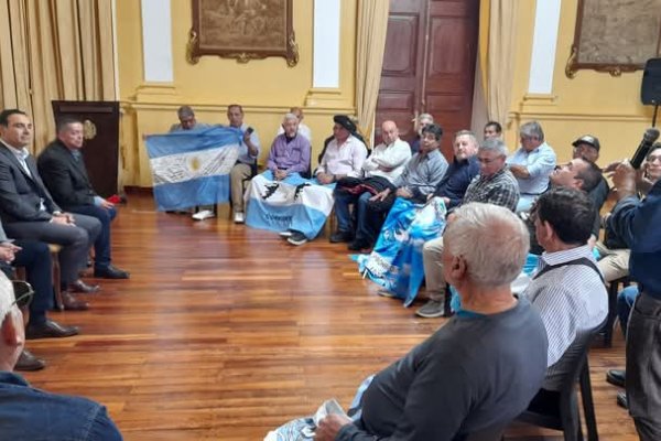 MALVINAS! Como fué la recepción de Valdés a los ex combatientes correntinos