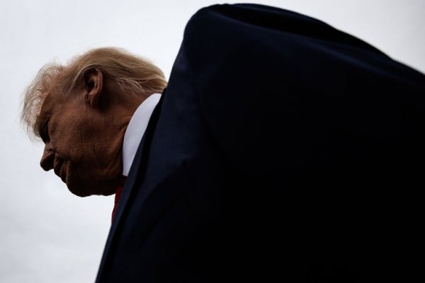 Trump inicia la mayor reestructuración de la diplomacia de EE.UU.