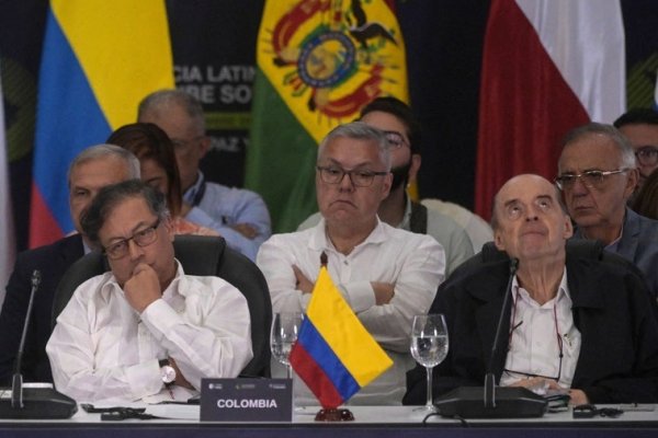 El exministro de Exteriores de Colombia acusa al presidente Petro de drogadicto