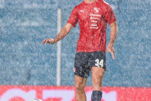 Atlético Tucumán - Independiente jugarán el miércoles 30 a las 21hs