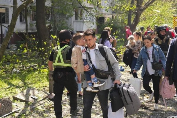 Al menos nueve muertos y treinta heridos en un ataque ruso con drones a un autobús en Ucrania