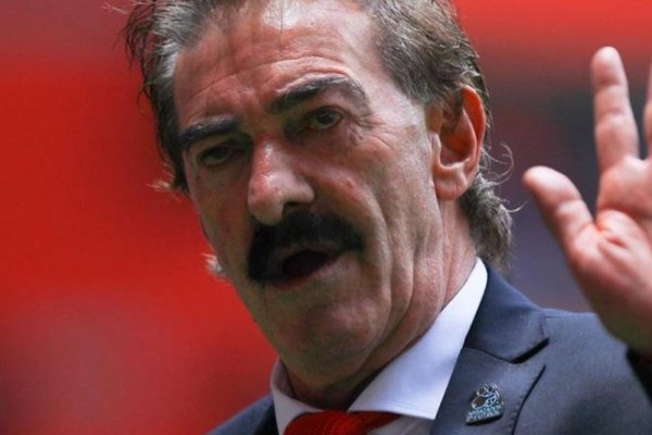 La Volpe se postuló para dirigir a Gimnasia: 