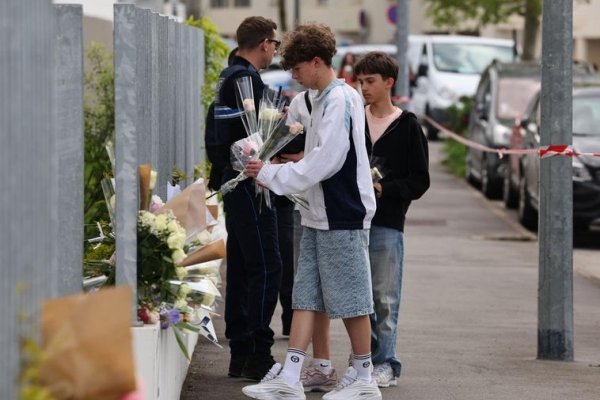 El presunto autor del asesinato de Nantes decía que «adoraba a Hitler» y asestó 57 puñaladas a la víctima