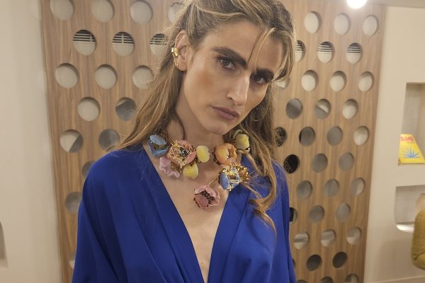 Alejandra Domínguez de fiesta en Marbella con el vestido glam apto para bailar toda la noche