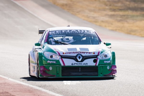 A TODA MÁQUINA! El correntino Humberto Krujosky cuarto en el TC 2000