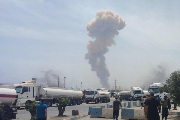 Irán asegura que la explosión del puerto de Bandar Abbas no está vinculada a las operaciones militares del país