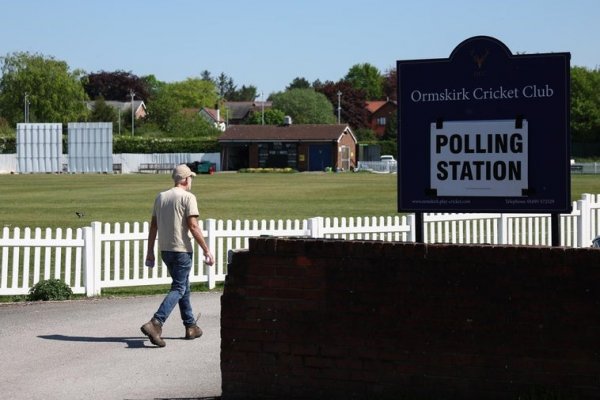Inglaterra elige alcaldes y concejales en el primer test en las urnas para Starmer