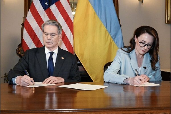 Las claves del acuerdo firmado por Ucrania y Estados Unidos que puede poner fin a la guerra