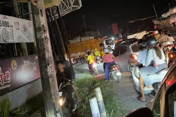 Un apagón deja sin electricidad a la isla de Bali, Indonesia
