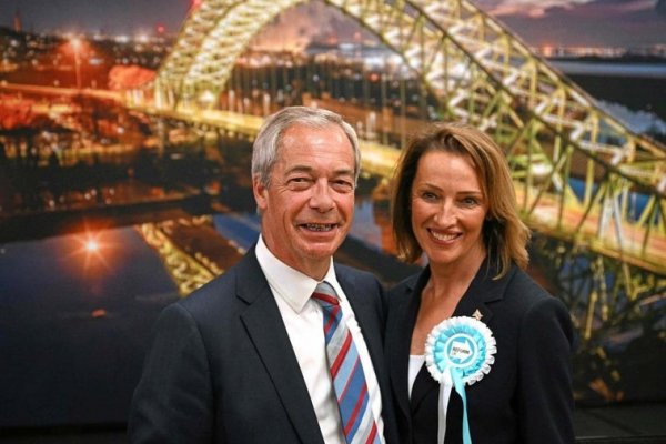 Primer revés a Starmer: el partido de Farage arrebata un escaño a los laboristas en las elecciones parciales de Reino Unido