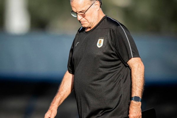 La inesperada noticia para Marcelo Bielsa en Uruguay