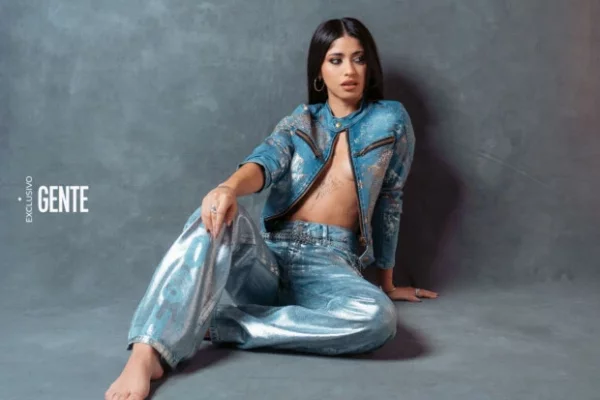 La dura historia de la correntina Juliana Gallipoliti, la nueva cantante de Agapornis: entre el bullying, un novio violento y sus problemas de salud
