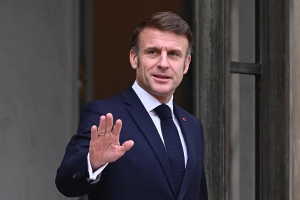 Macron a Merz: «Quedemos rápido para trabajar juntos, para el bien de los alemanes, los franceses y los europeos»
