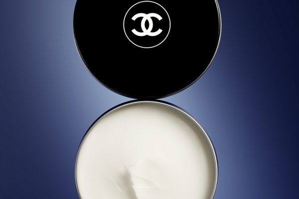 ALL-OVER FRAGRANCE BALM X BLEU DE CHANEL