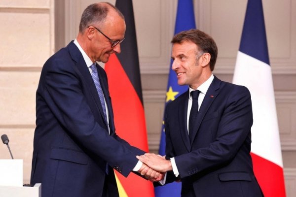 Francia y Alemania crearán un consejo conjunto de seguridad y defensa