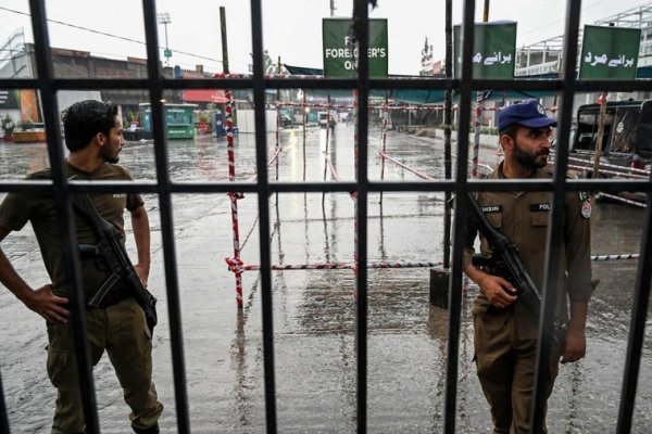 Pakistán opta por la cautela y posterga su contraataque a la India
