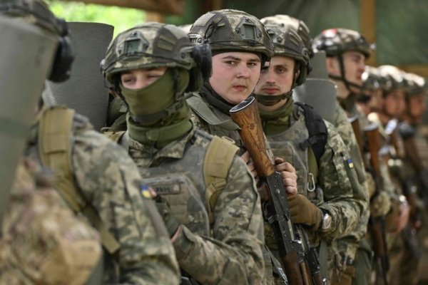 Kiev detiene a dos ucranianos acusados de realizar labores de espionaje para Hungría